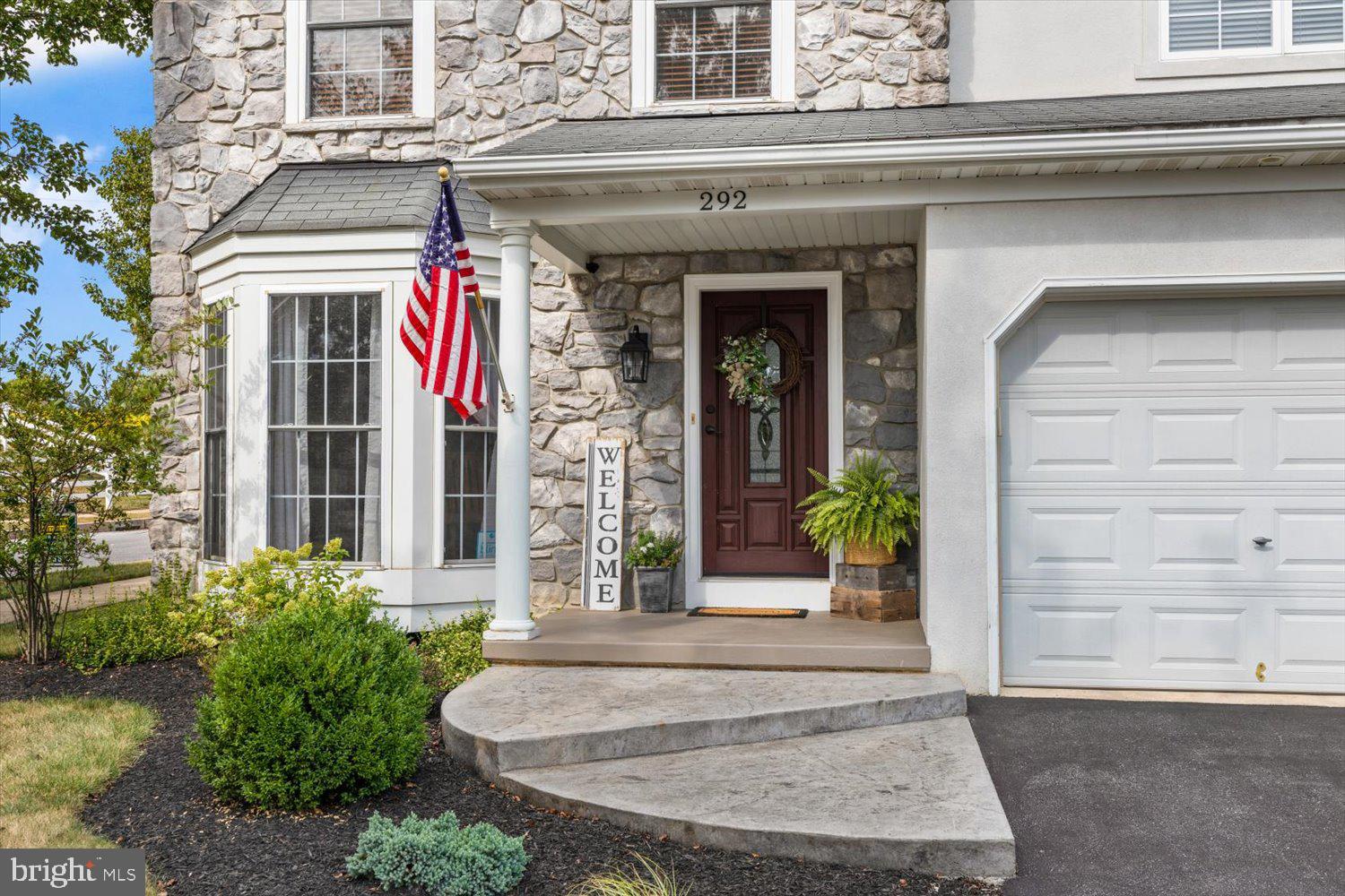 292 Cambridge Lane Lititz, PA 17543 - Photo 7 of 52