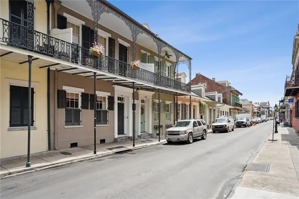 $6,500 | 839 Dumaine Street, New Orleans, LA 70116