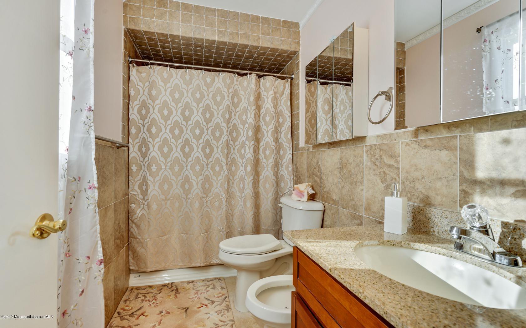 392 Leesville Road Jackson, NJ 08527 - Photo 17 of 24 13