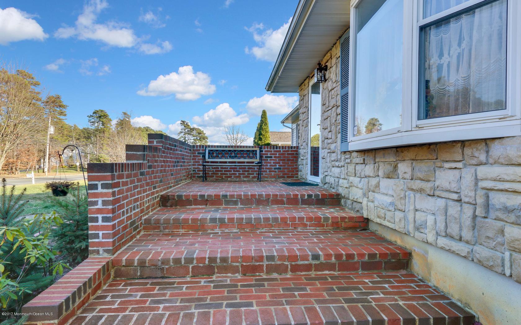 392 Leesville Road Jackson, NJ 08527 - Photo 2 of 24 2