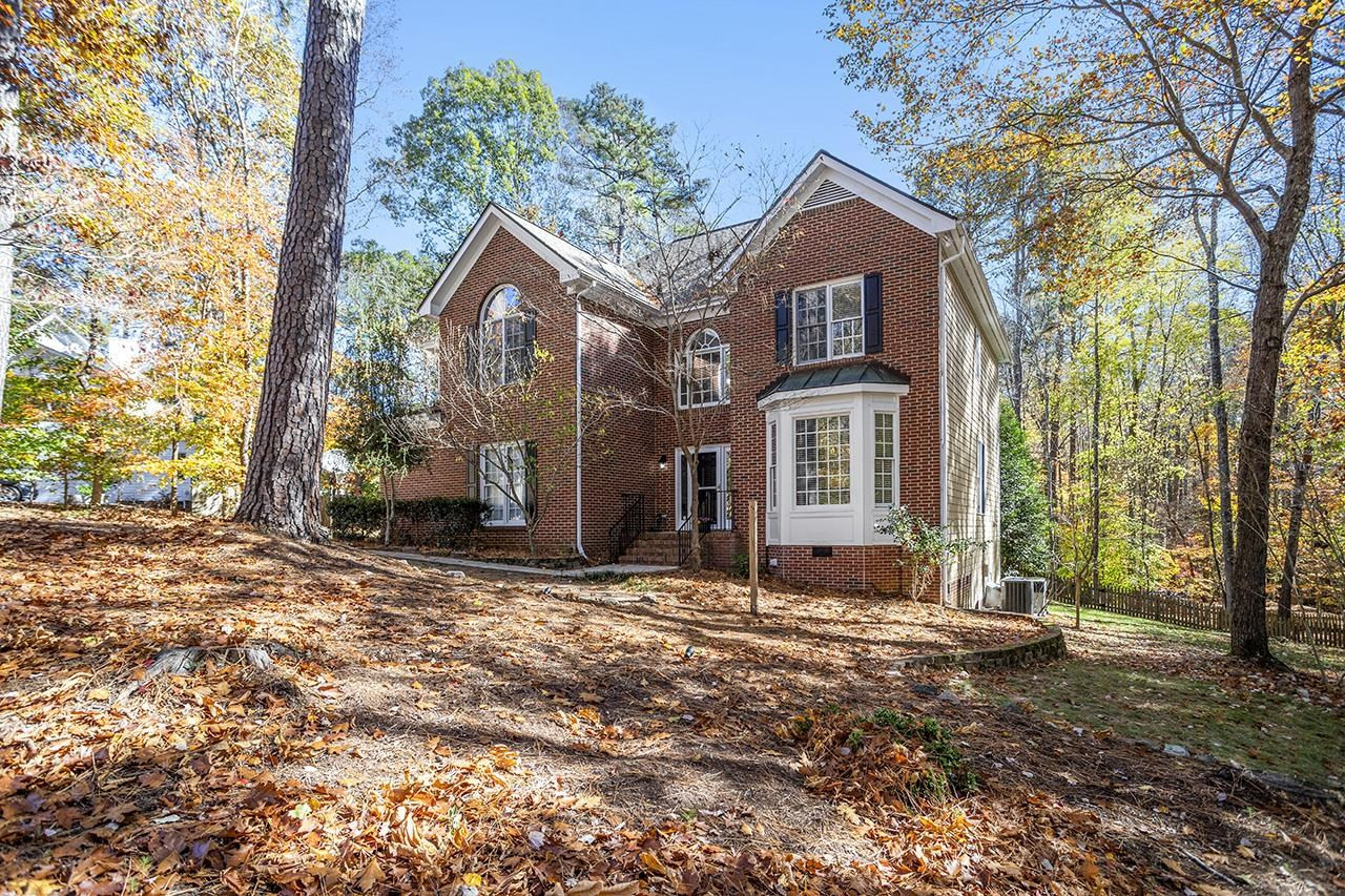 2433 Sunnystone Way Raleigh, NC 27613 - Photo 4 of 33 Photo 4