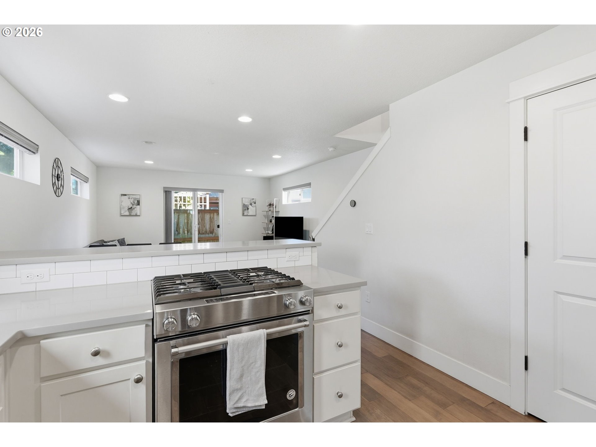 10045 Southeast Clinton Street Portland, OR 97266 - Photo 12 of 28