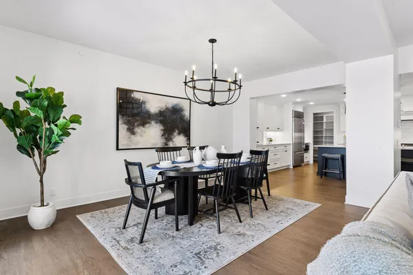 $1,795,000 | 222 Ferndale Road South, Unit 304, Wayzata, MN 55391