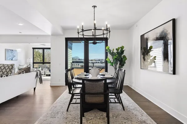 $1,795,000 | 222 Ferndale Road South, Unit 304, Wayzata, MN 55391