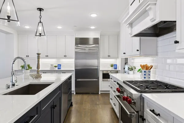 $1,795,000 | 222 Ferndale Road South, Unit 304, Wayzata, MN 55391