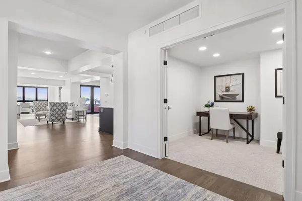 $1,795,000 | 222 Ferndale Road South, Unit 304, Wayzata, MN 55391