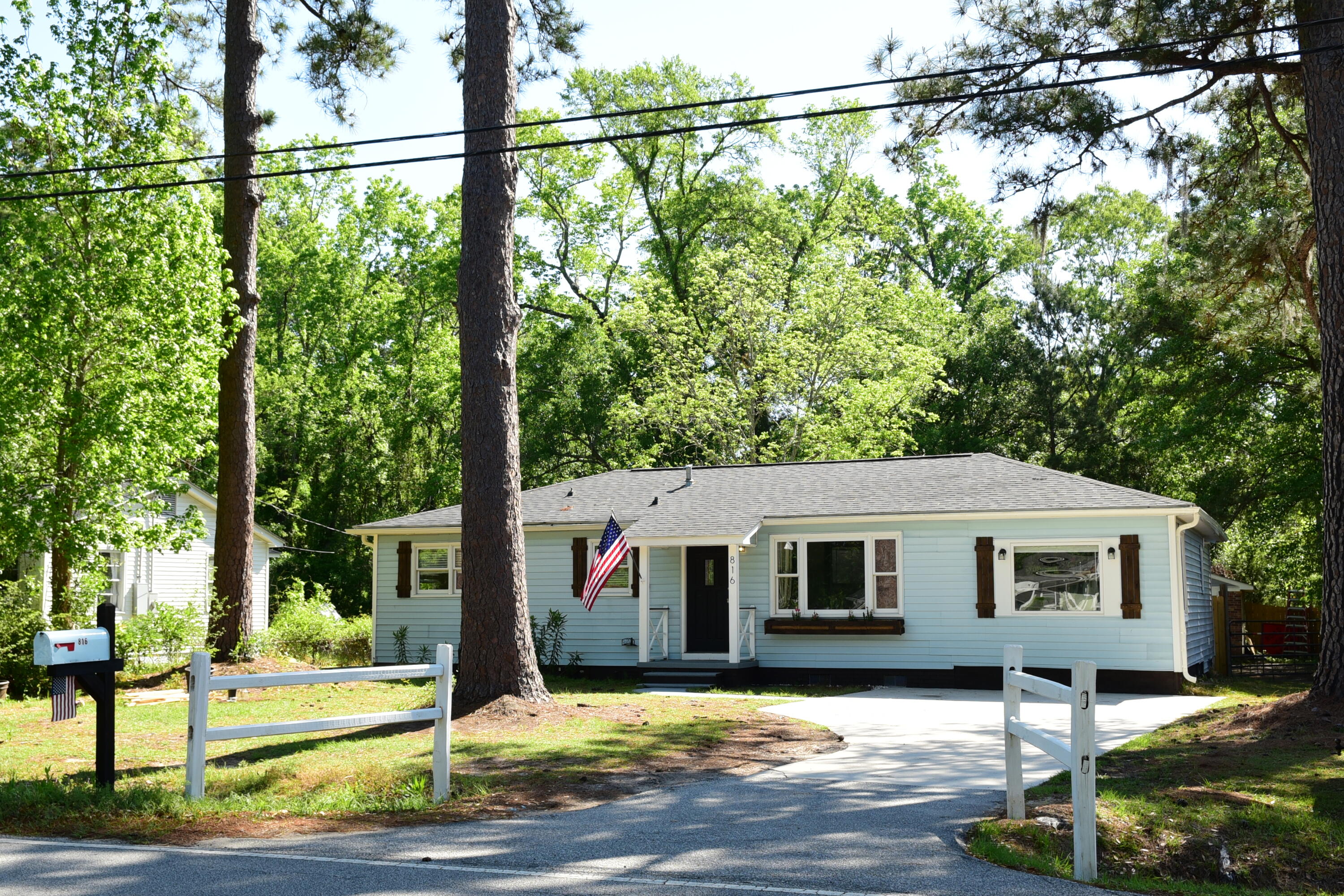 816 Savage Road Charleston, SC 29414 - Photo 1 of 26 DSC_4420