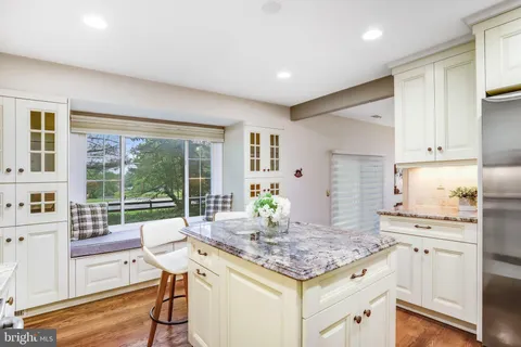$795,000 | 302 Bostwick Lane, Gaithersburg, MD 20878