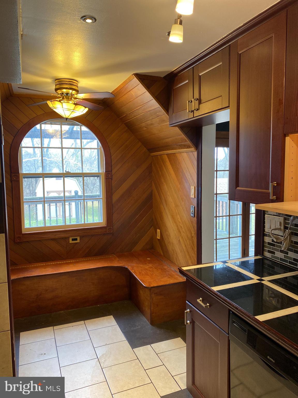 1123 Crestview Road Darby, PA 19023 - Photo 19 of 58