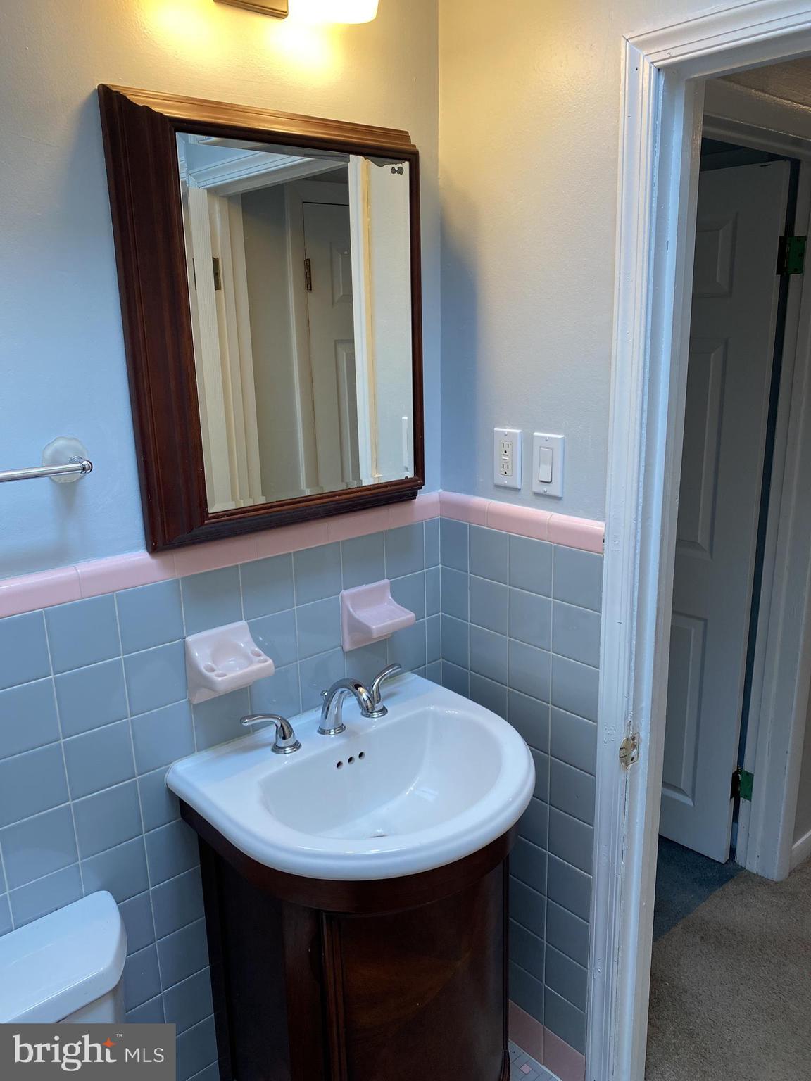 1123 Crestview Road Darby, PA 19023 - Photo 47 of 58