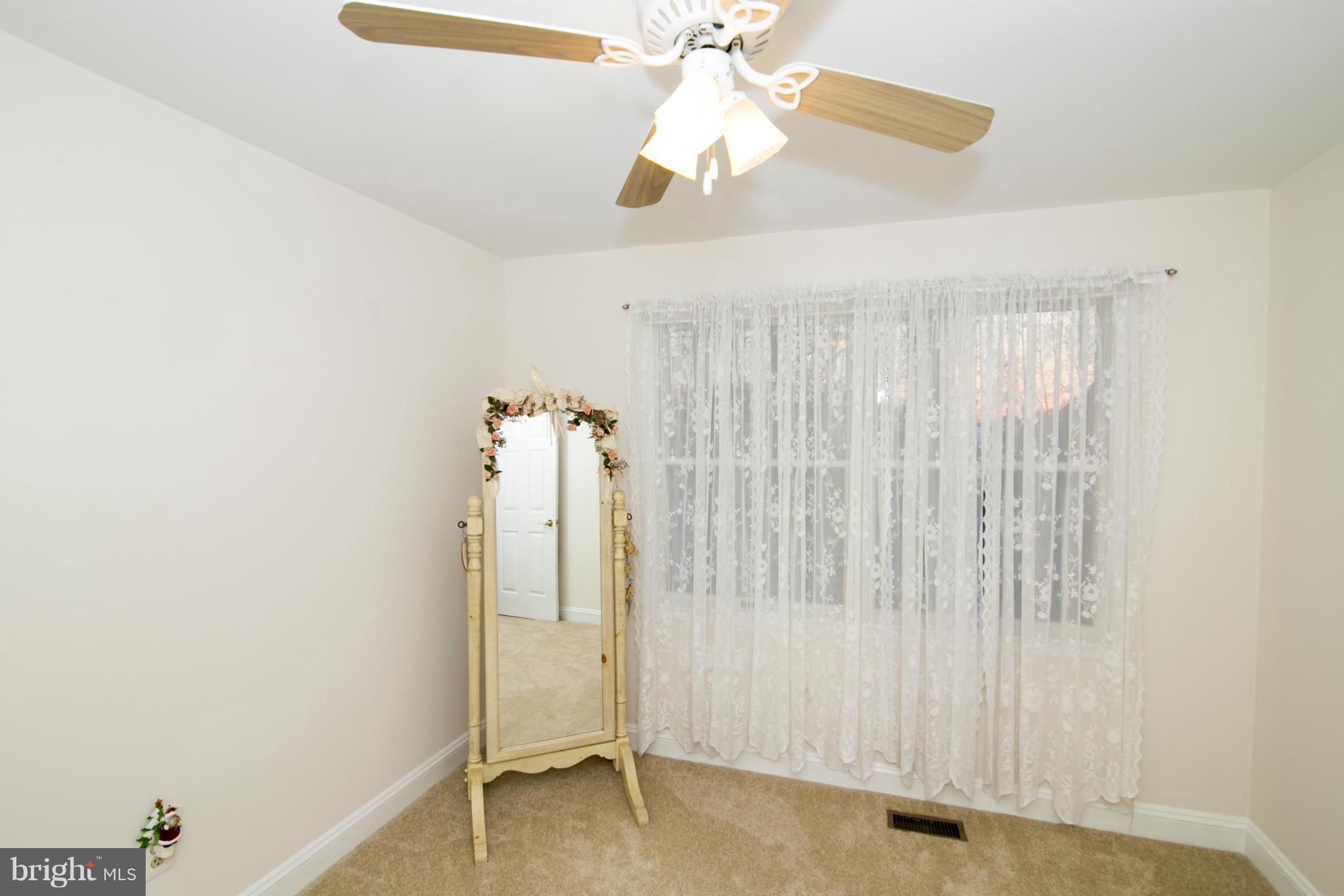 17508 Country View Way Mount Airy, MD 21771 - Photo 17 of 30 Bedroom