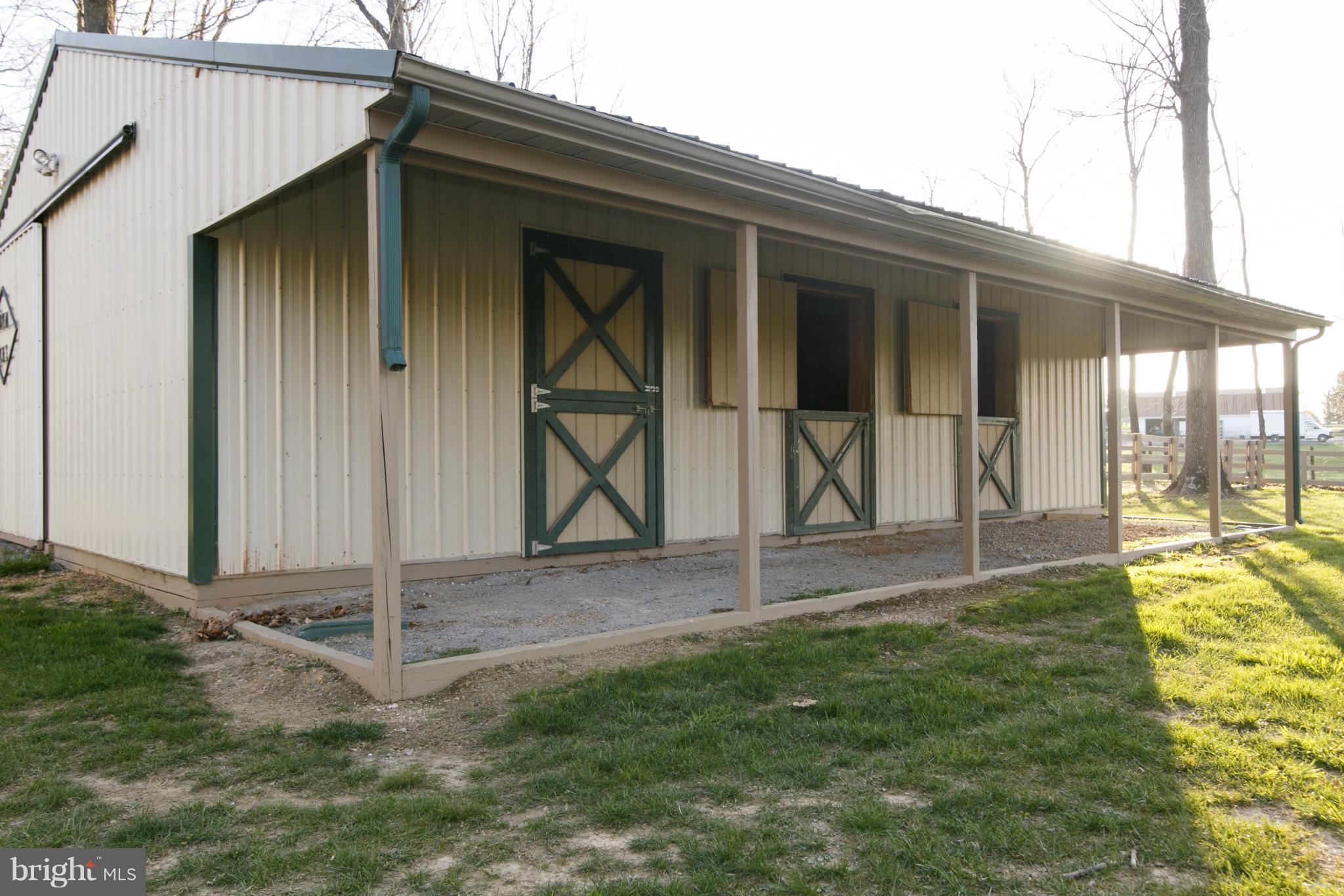 17508 Country View Way Mount Airy, MD 21771 - Photo 19 of 30 Front of Barn
