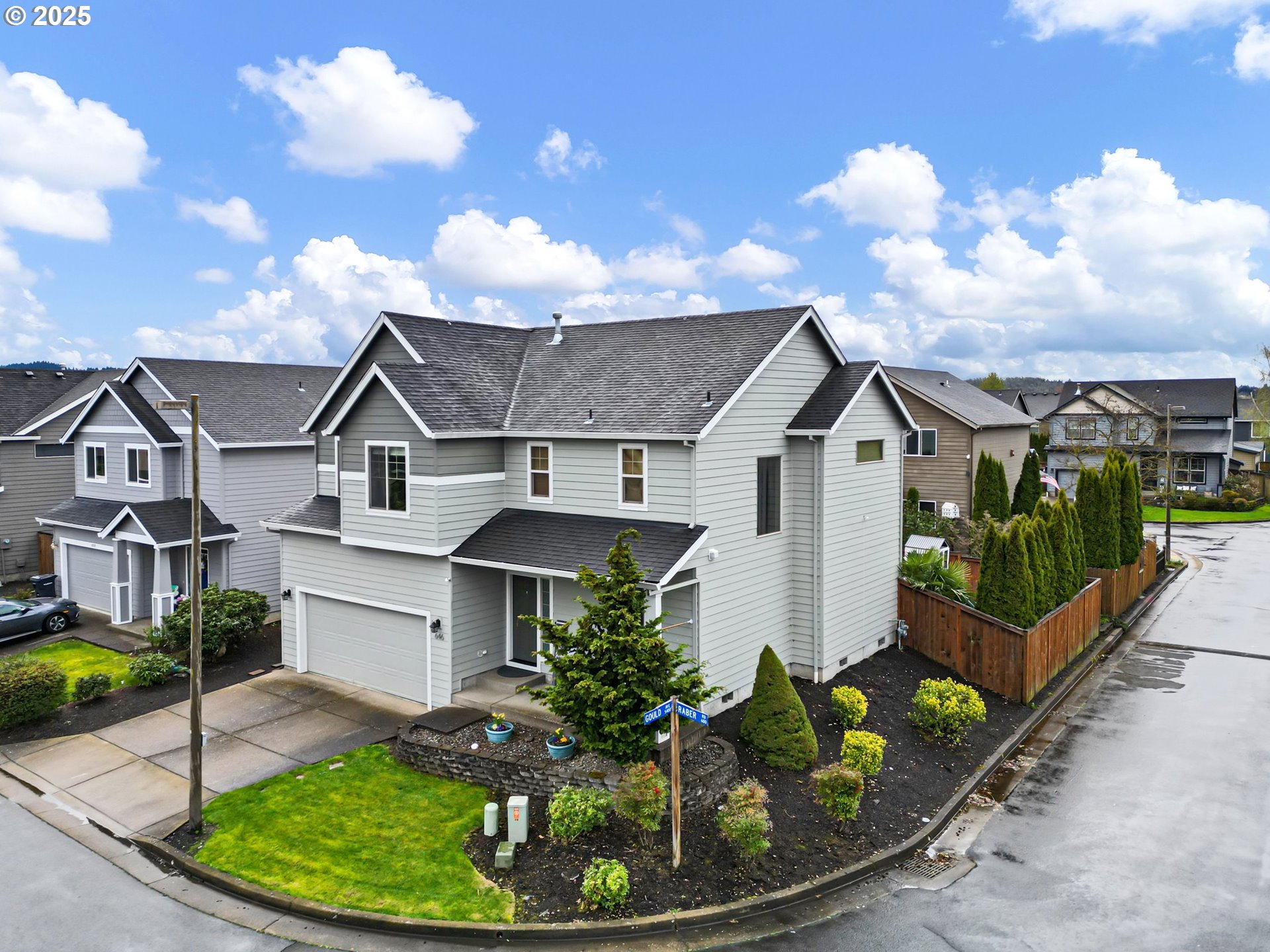 646 Raber Road Eugene, OR 97402 - Photo 3 of 44 a aerial view of a house with garden