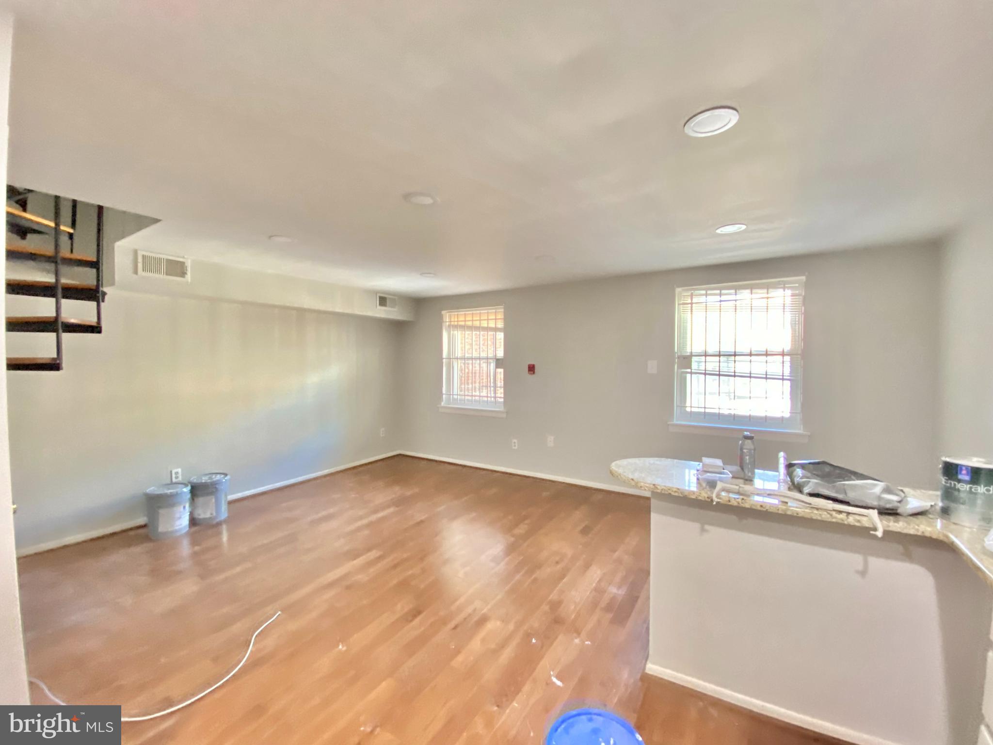 713 Walnut Street, Unit 3R Philadelphia, PA 19106 - Photo 3 of 13