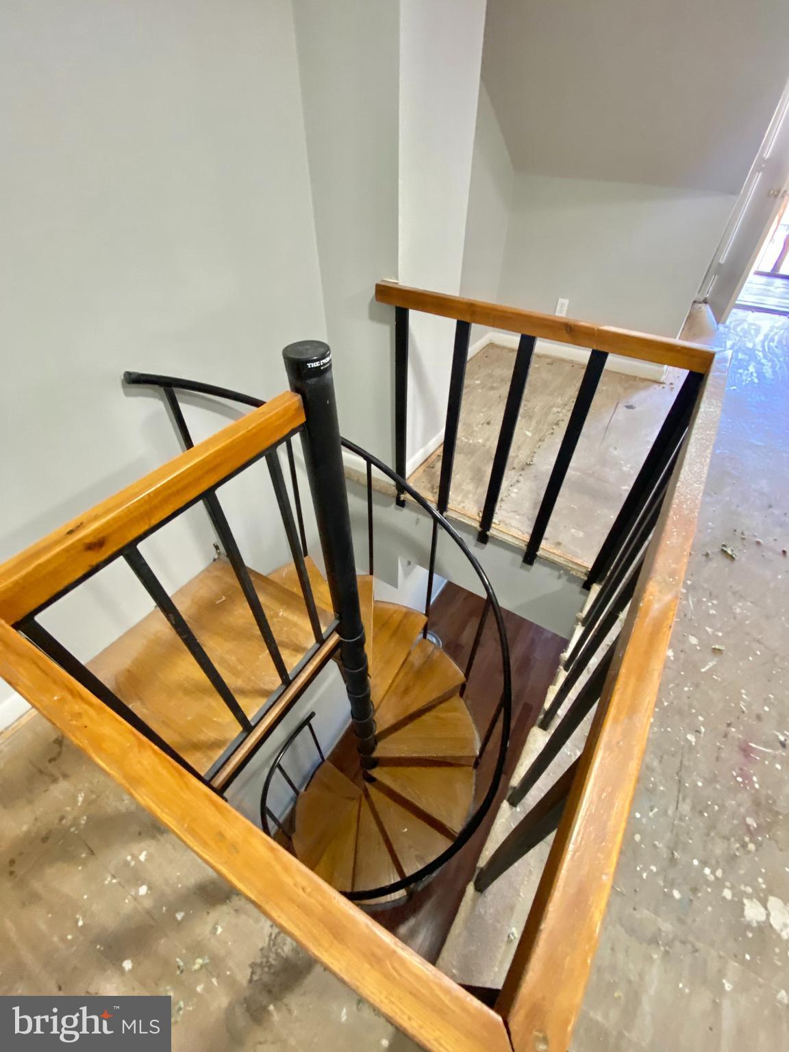 713 Walnut Street, Unit 3R Philadelphia, PA 19106 - Photo 4 of 13