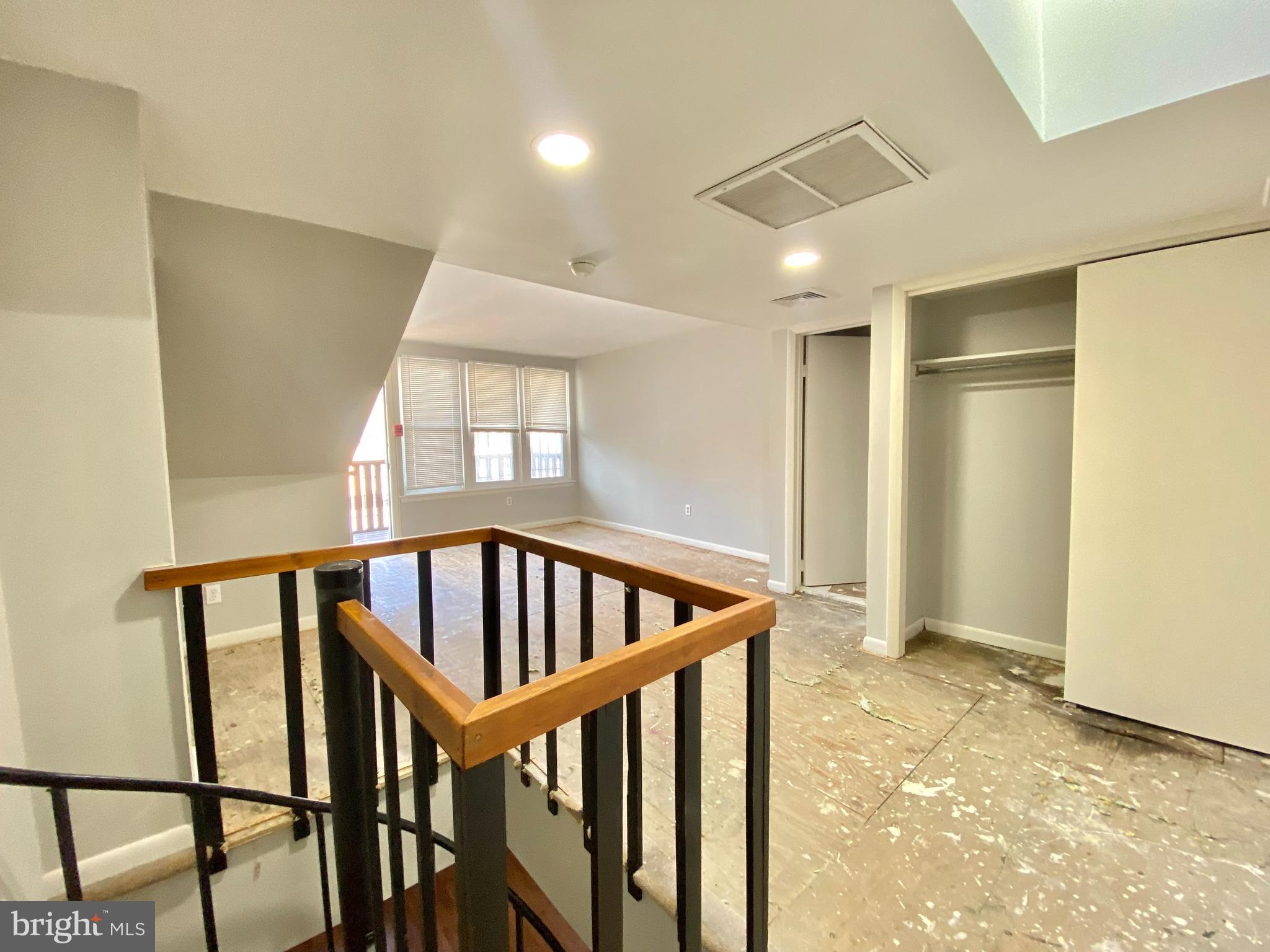 713 Walnut Street, Unit 3R Philadelphia, PA 19106 - Photo 5 of 13