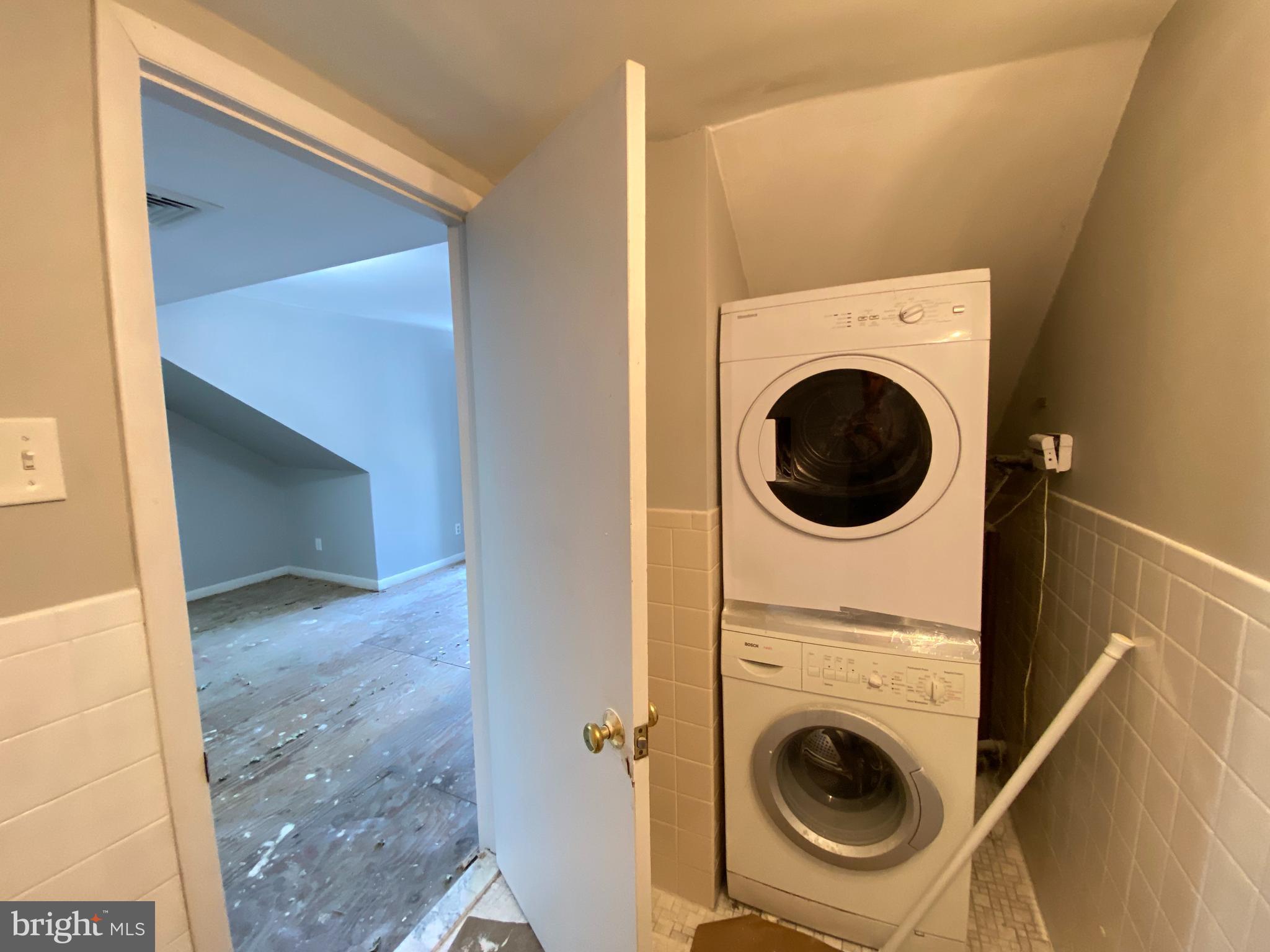 713 Walnut Street, Unit 3R Philadelphia, PA 19106 - Photo 8 of 13