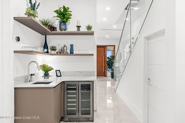 $2,000,000 | 1809 Riverview Drive, Melbourne, FL 32901