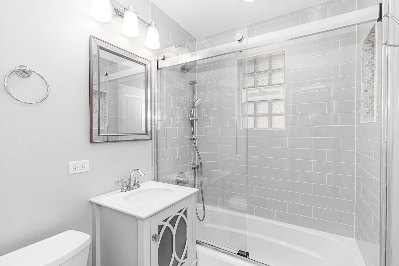 2092 De Cook Avenue Park Ridge, IL 60068 - Photo 14 of 21