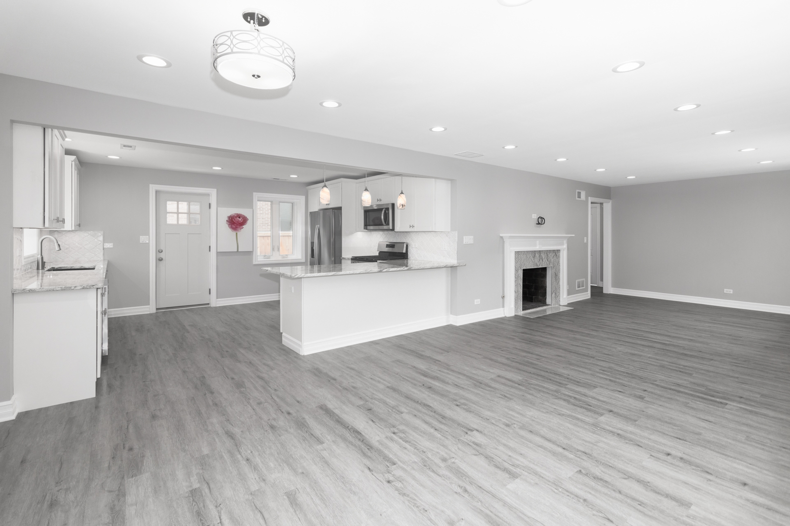 2092 De Cook Avenue Park Ridge, IL 60068 - Photo 5 of 21