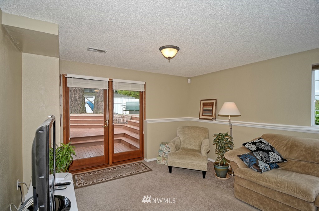 18223 129th Place Northeast Bothell, WA 98011 - Photo 11 of 17 Gallery Image 11