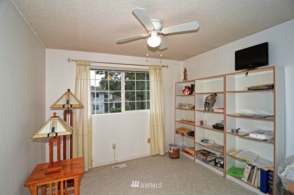 18223 129th Place Northeast Bothell, WA 98011 - Photo 14 of 17 Gallery Image 14