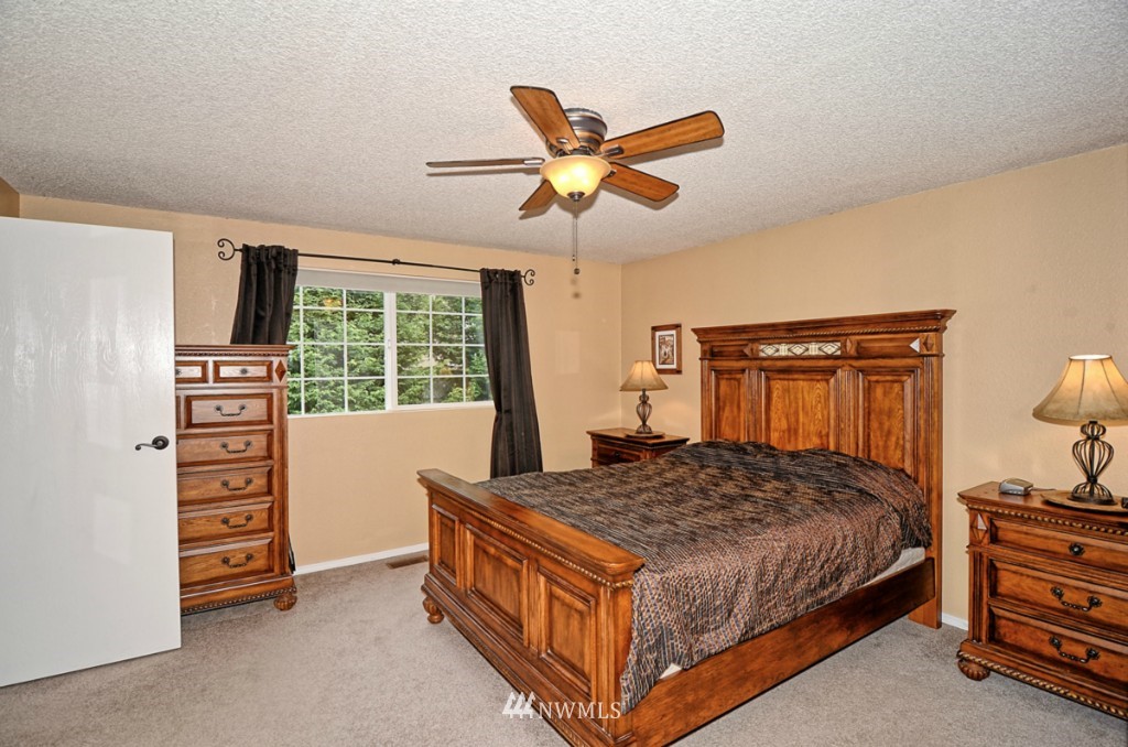 18223 129th Place Northeast Bothell, WA 98011 - Photo 16 of 17 Gallery Image 16