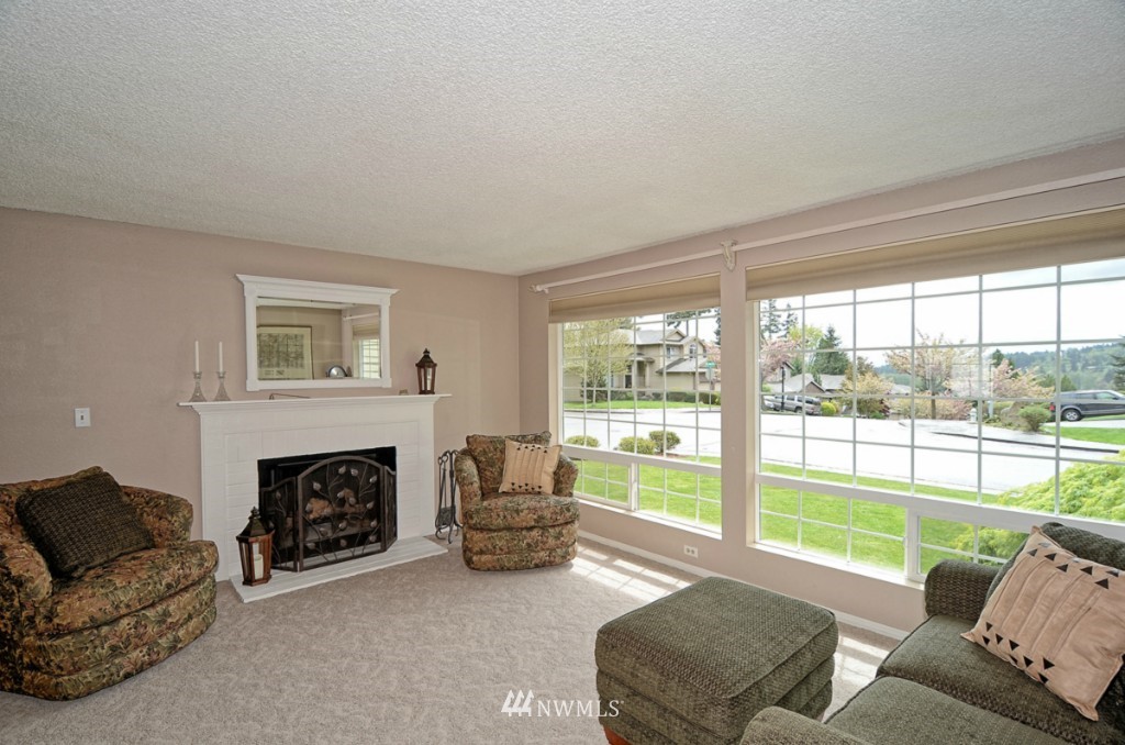 18223 129th Place Northeast Bothell, WA 98011 - Photo 4 of 17 Gallery Image 4