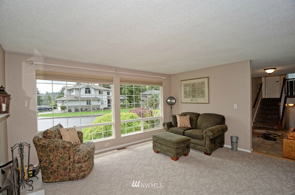 18223 129th Place Northeast Bothell, WA 98011 - Photo 5 of 17 Gallery Image 5