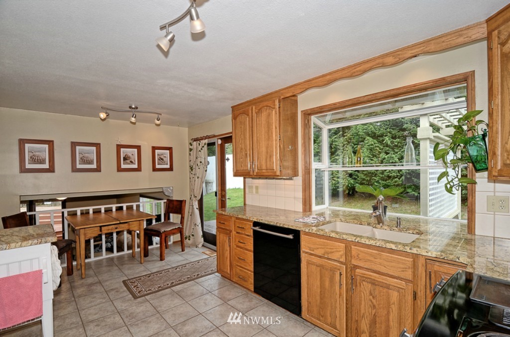 18223 129th Place Northeast Bothell, WA 98011 - Photo 8 of 17 Gallery Image 8