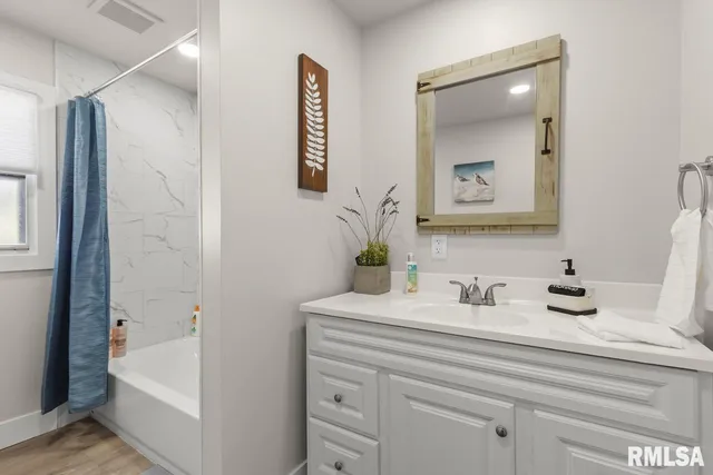 $300,000 | 504 North 4th Street, Dunlap, IL 61525