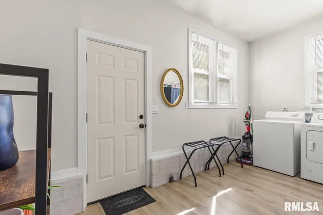 $300,000 | 504 North 4th Street, Dunlap, IL 61525