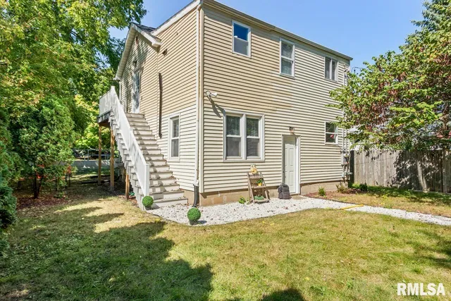 $300,000 | 504 North 4th Street, Dunlap, IL 61525