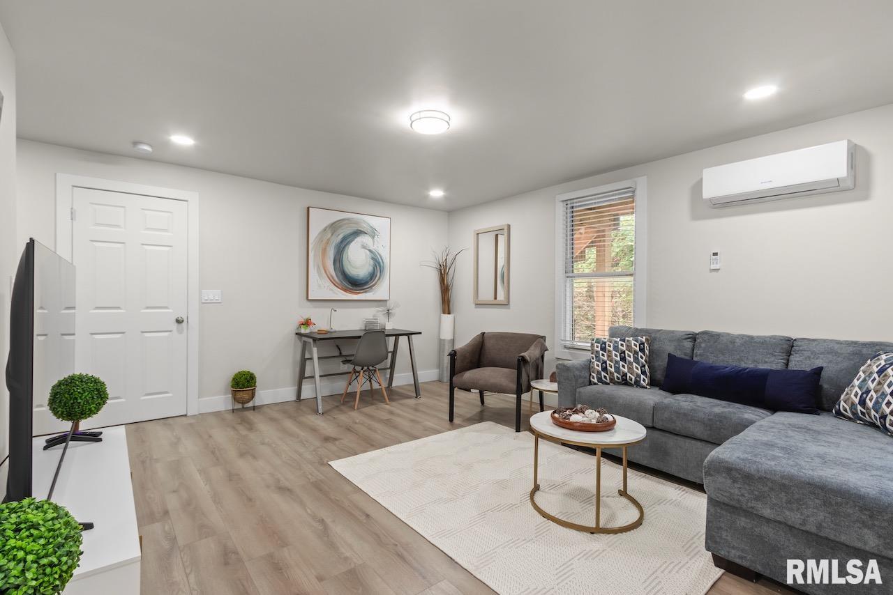 504 North 4th Street Dunlap, IL 61525 - Photo 5 of 30