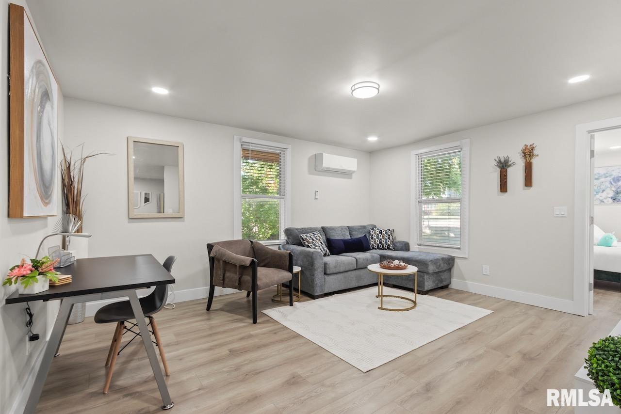 504 North 4th Street Dunlap, IL 61525 - Photo 6 of 30