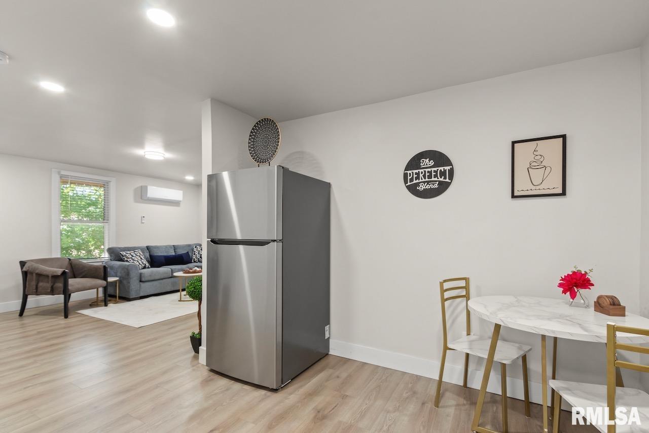 504 North 4th Street Dunlap, IL 61525 - Photo 10 of 30