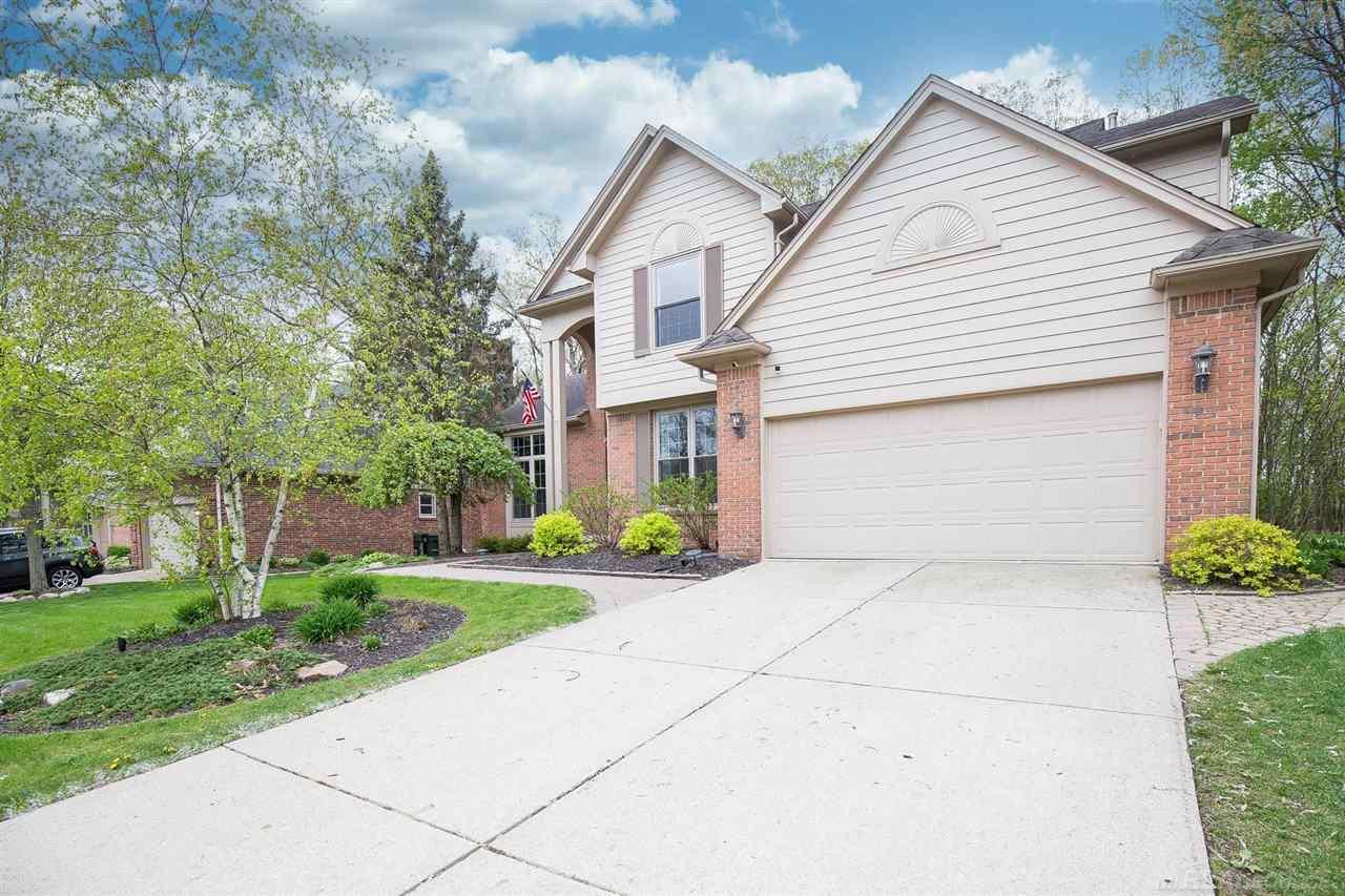 727 Lake Ridge Road Rochester Hills, MI 48307 - Photo 3 of 40