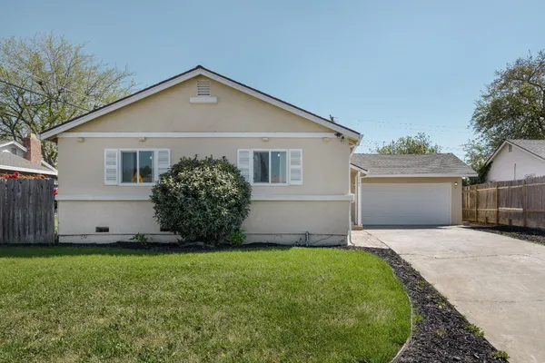 $449,900 | 8942 Alderson Avenue, Sacramento, CA 95826