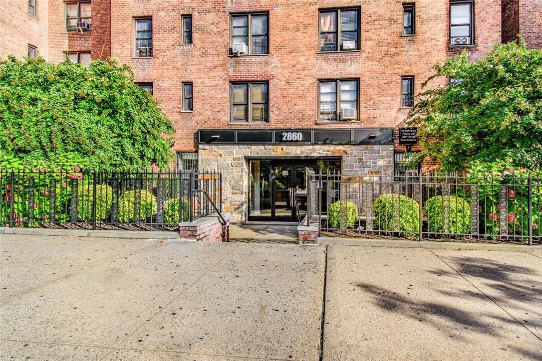 2860 Bailey Avenue, Unit 4B Bronx, NY 10463 - Photo 16 of 17