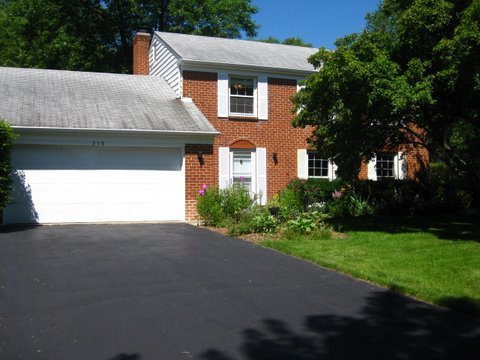 238 Lee Road Northbrook, IL 60062 - Photo 1 of 12