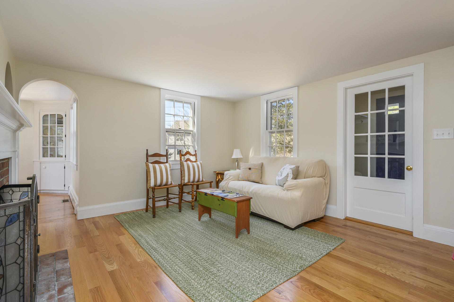 40 Bay View Road South Chatham, MA 02659 - Photo 5 of 30 Living Room