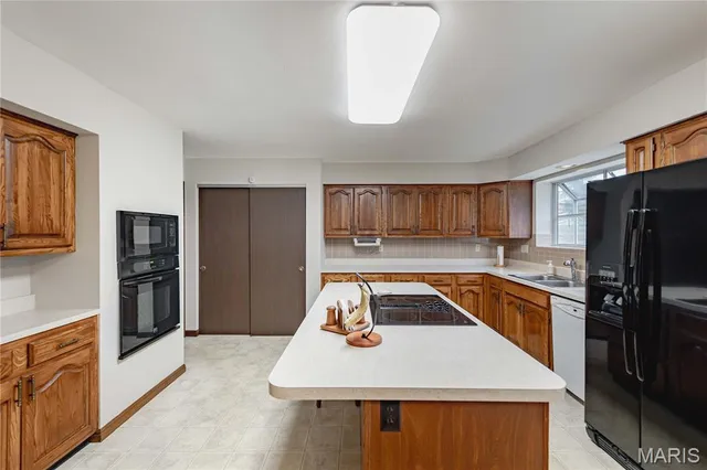 $639,900 | 14065 Boxford Court, Chesterfield, MO 63017