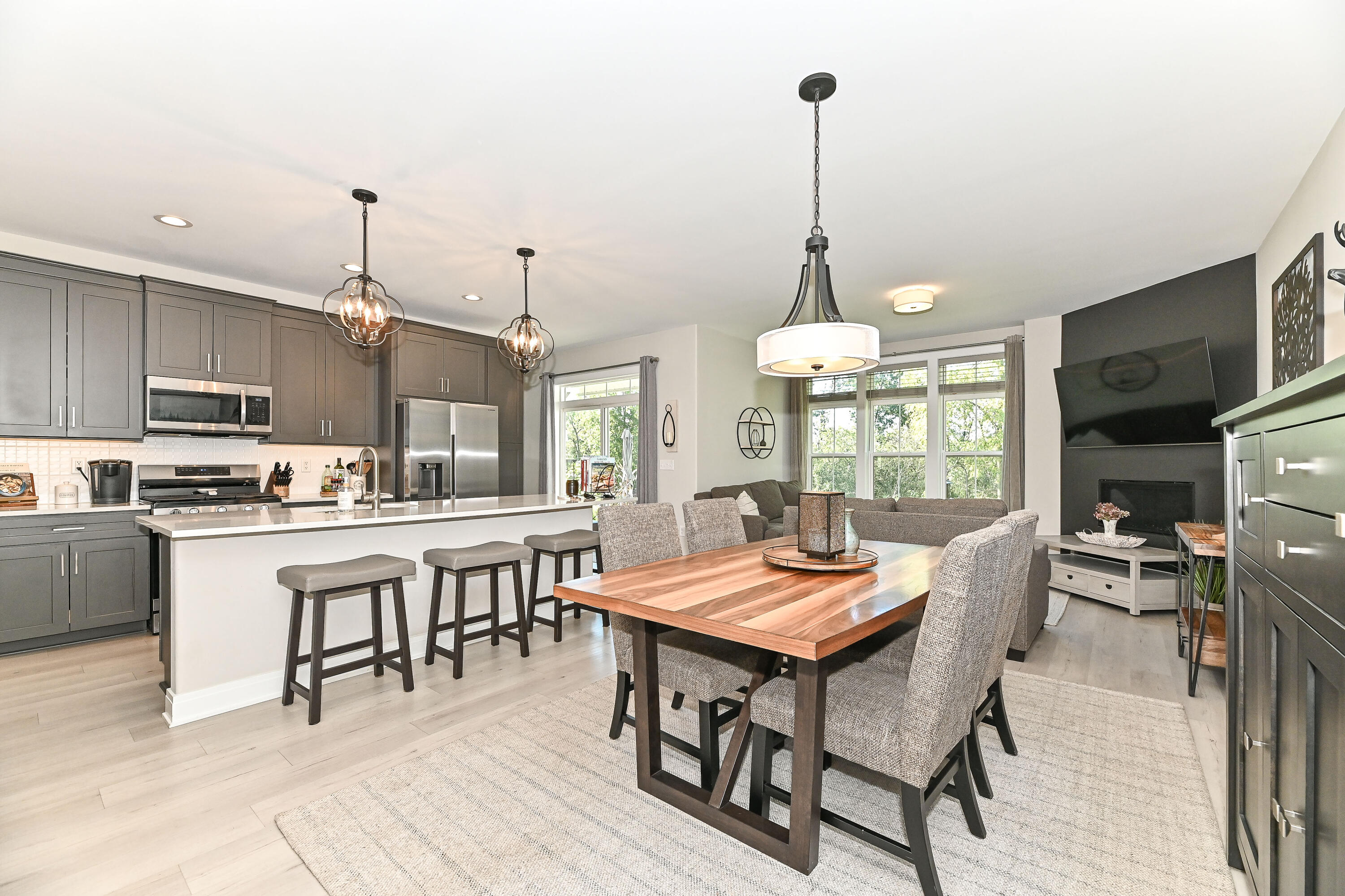 405 Falcon Ridge Drive, Unit 25 Burlington, WI 53105 - Photo 8 of 58 Falcon Ridge-21