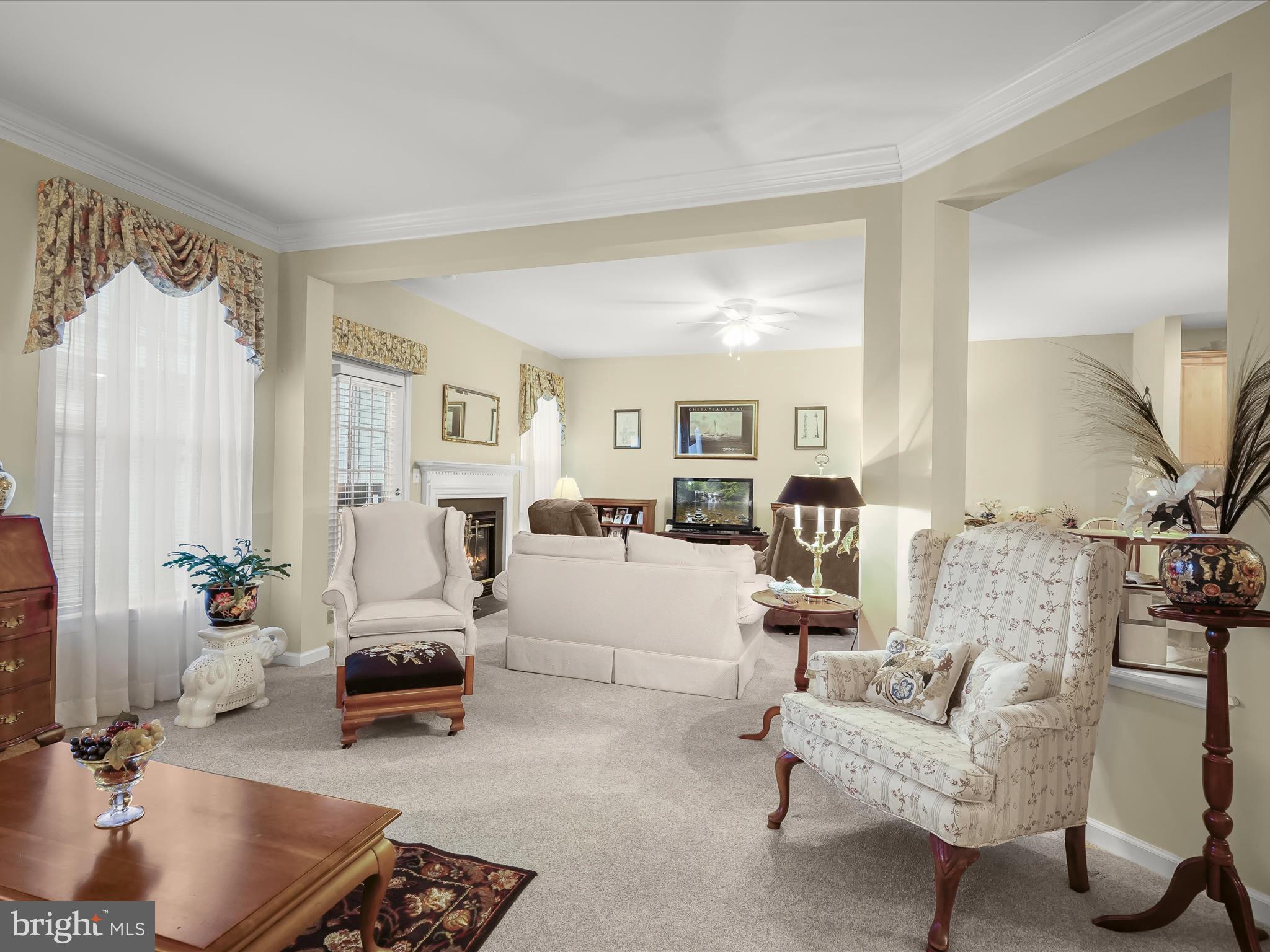 8347 Gaither Street Manassas, VA 20110 - Photo 16 of 56 Living Room