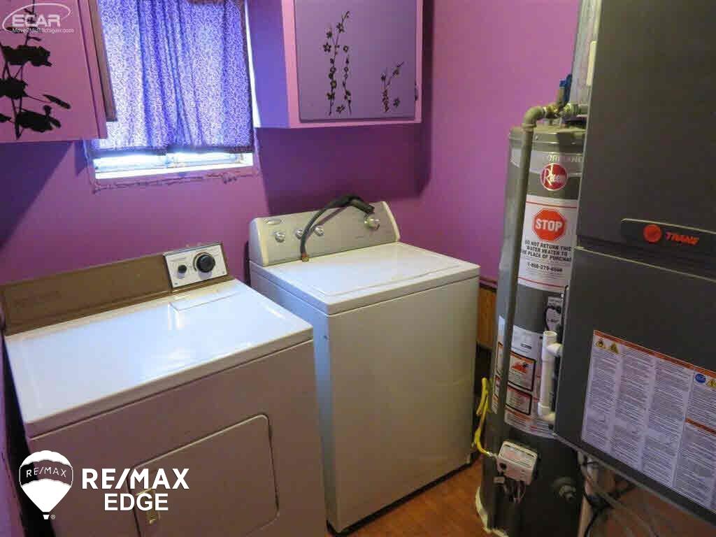 3309 North Genesee Road Flint, MI 48506 - Photo 13 of 21 21411207-12.JPG