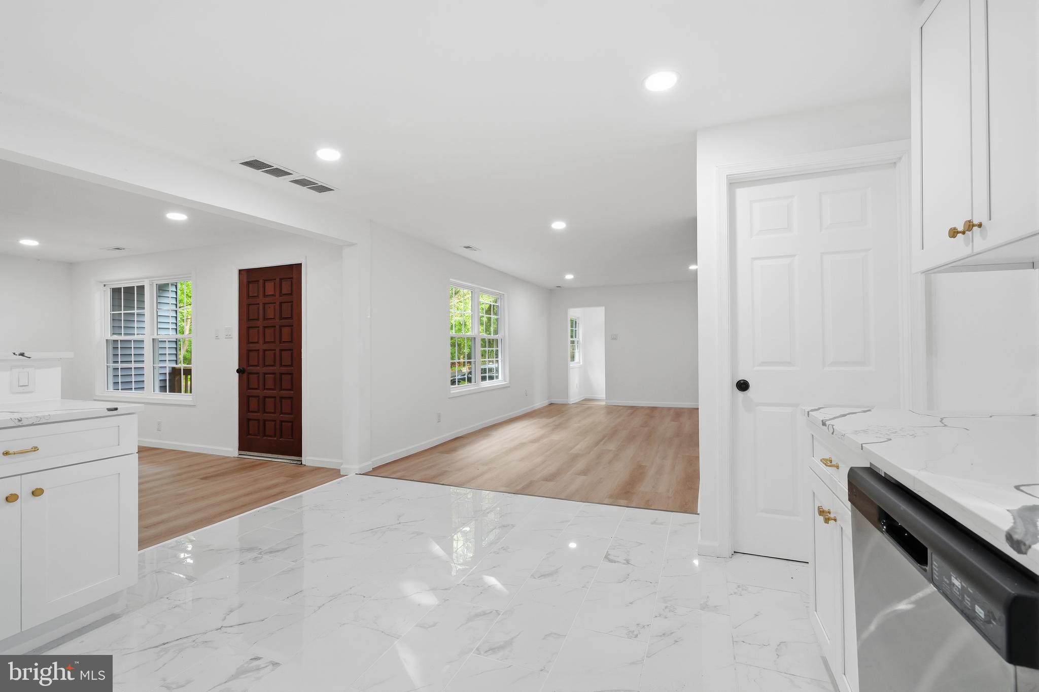 227 West Ferry Road Yardley, PA 19067 - Photo 13 of 42
