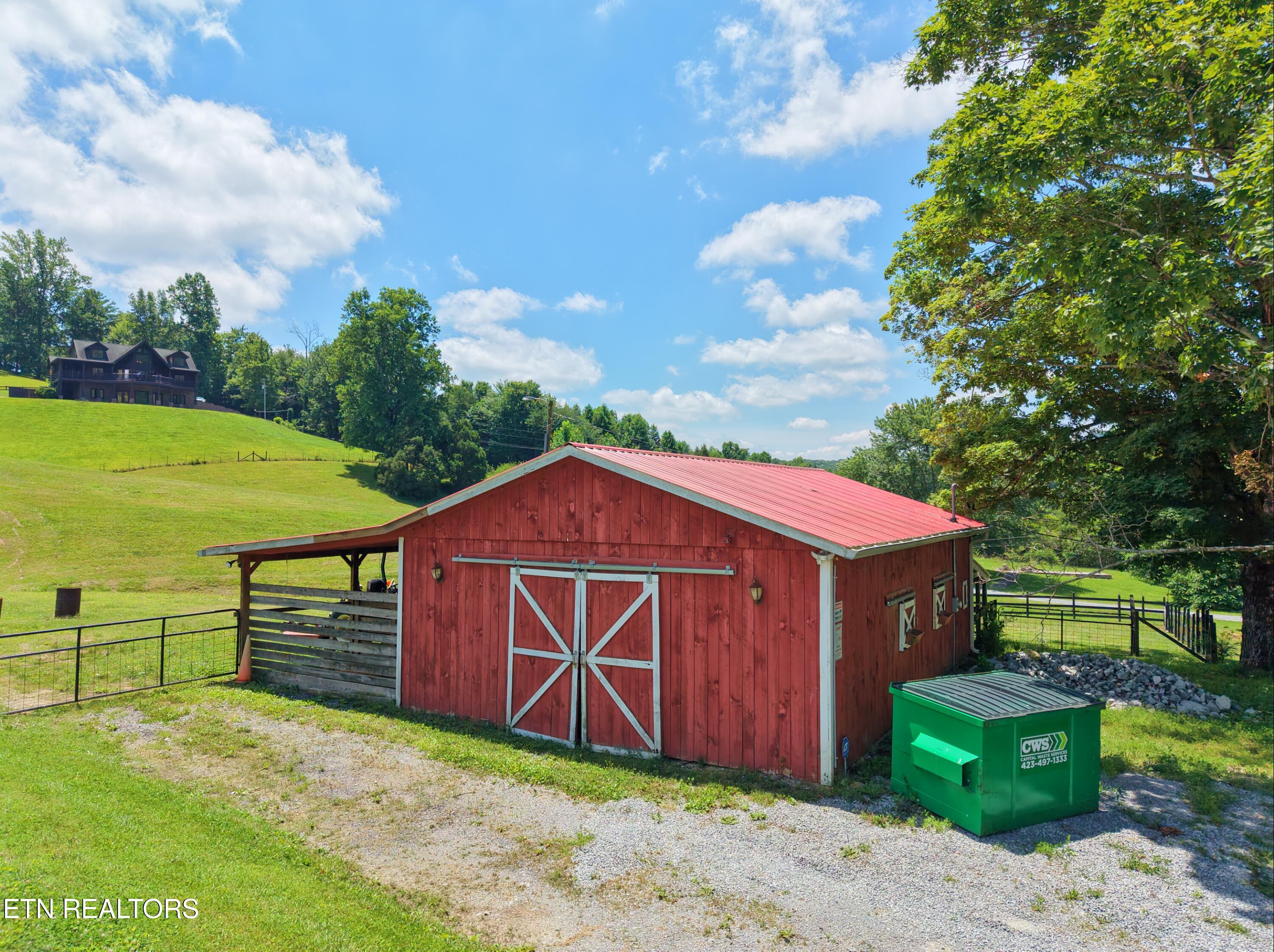 1319 Ideal Valley Road Spring City, TN 37381 - Photo 6 of 49 barn photos _1.27.1