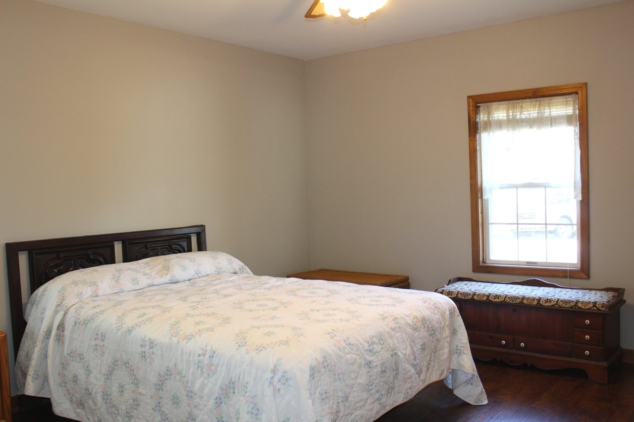 7211 Oak Grove Road Newburgh, IN 47630 - Photo 11 of 33 Gallery Image 11