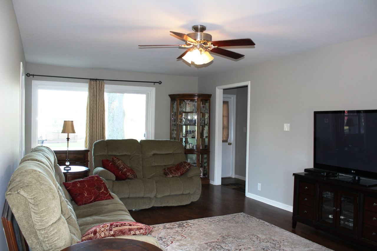 7211 Oak Grove Road Newburgh, IN 47630 - Photo 3 of 33 Gallery Image 3