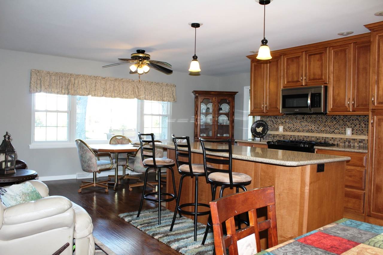 7211 Oak Grove Road Newburgh, IN 47630 - Photo 7 of 33 Gallery Image 7